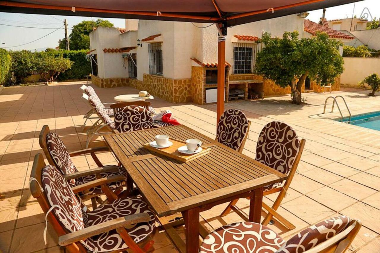 Arenales Great Home With Ac, Pool And Barbecue Arenales del Sol Buitenkant foto